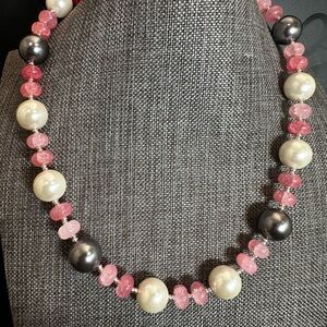 Elegant Pink Quartz and Pearl Necklace